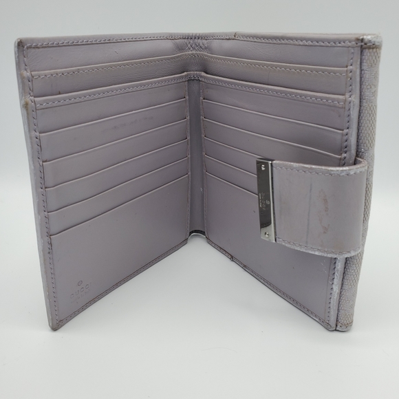 Authentic Preowned Gucci Bifold Wallet - Picture 3 of 10